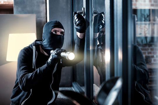 7 Simple Burglary Prevent Break-ins (2025) + Generate AI Instant CCTV & Alarm Quotes